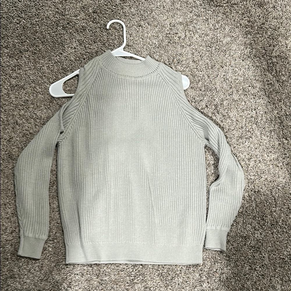 Women's Gray Sweater